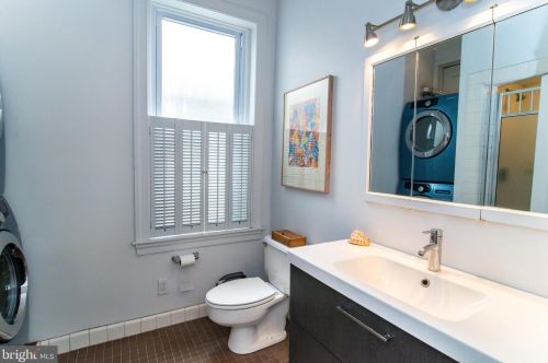 903 29 St, Philadelphia PA 19145-2402 exterior