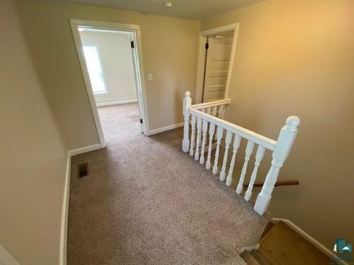 318 59 Ave, Duluth MN 55804-2559 exterior