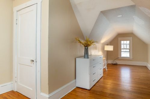 183 Meadowbrook Rd, Springfield MA 01106-1341 exterior