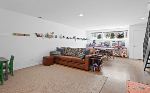 1741 Kedzie Ave, Chicago IL 60652-1909 exterior