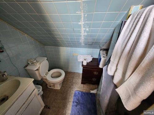 134 Jewell St, Outwater NJ 07026-3750 exterior