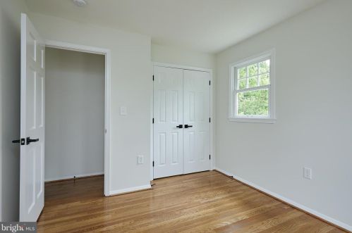 2405 Blue Valley Dr, Silver Spring MD 20904-5206 exterior