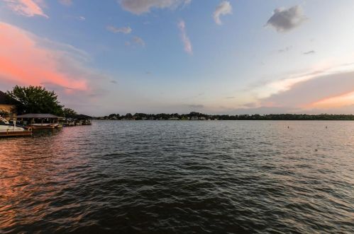 48 La Costa Dr, Montgomery TX 77356-5357 exterior