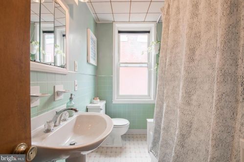 637 Frederick St, Lancaster PA 17602-2126 exterior