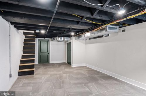 831 Greenwich St, Philadelphia PA 19147-6409 exterior