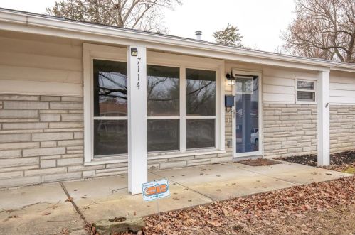 7114 Fernbrook Dr, Saint Louis MO  63123-2308 exterior