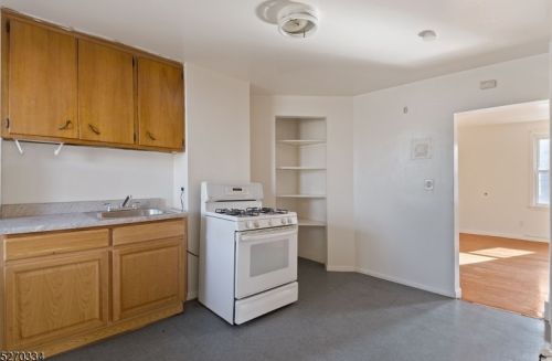 25 7th St, Paterson NJ  07522-3801 exterior