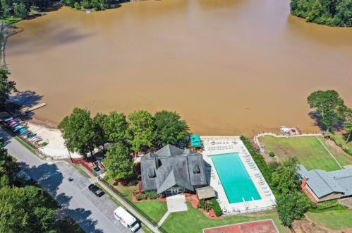 3172 Cardinal Lk Dr, Duluth GA 30096-3940 exterior