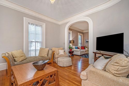 20 Un Ave, Grand Rapids MI 49503-4413 exterior