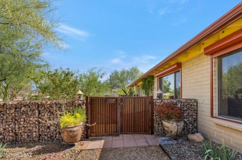 6860 Amahl Dr, Tucson, AZ 85704-1211