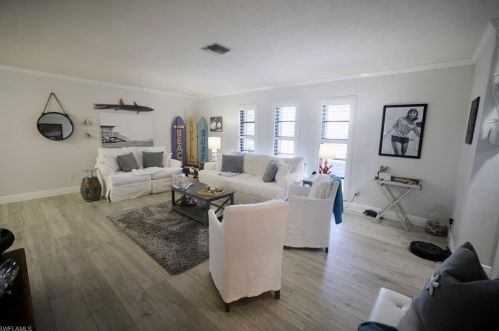 168 Marseille Dr, Naples FL 34112-7102 exterior