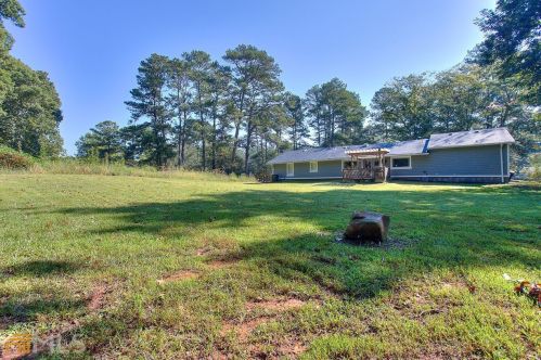 4495 Kent Rd, Atlanta GA  30337-5205 exterior