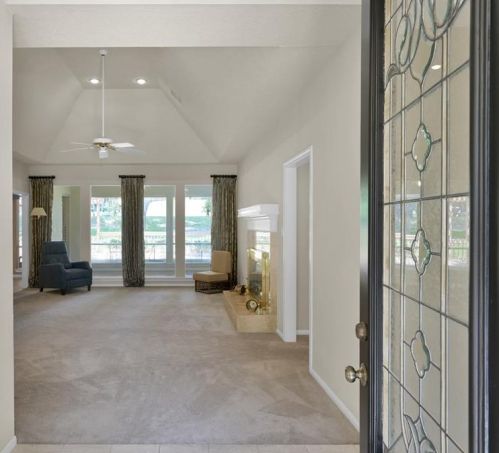 141 April Waters Dr, Montgomery TX 77356-8831 exterior