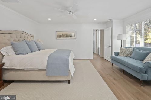 3877 30 St, Arlington VA 22207-5303 exterior