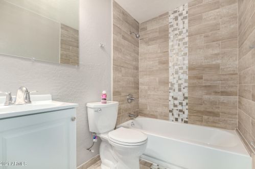 2932 47th Ave, Phoenix AZ  85031-3640 exterior