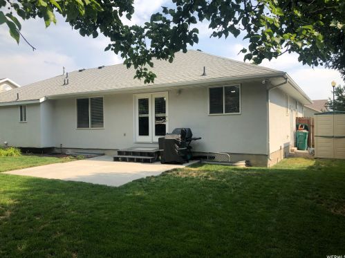 341 Ln Vera Ln, Sandy UT 84094 exterior