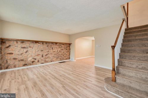 4610 Woodland Ave, Camden NJ 08110-6430 exterior