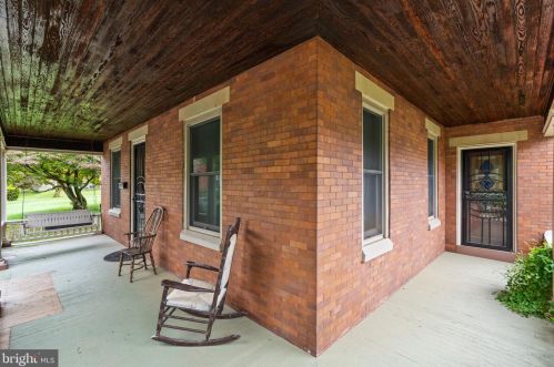 390 Franklin St, Pottstown PA  19464-5369 exterior