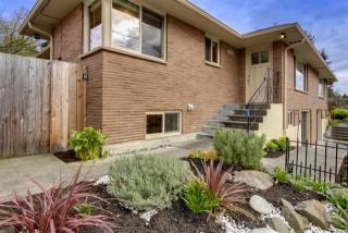 5110 6 Ave, Seattle WA  98107-3517 exterior