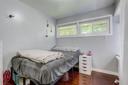 6350 Burdick Ave, Milwaukee WI 53219-4227 exterior