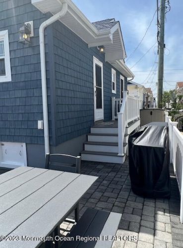 118 Chadwick Way, Lavallette NJ  08735-1707 exterior