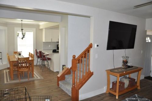 2053 105th St, Milwaukee WI  53227-1209 exterior