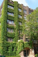 1109 Cass St, Milwaukee WI  53202-3363 exterior