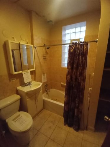 2918 Polk St, Chicago IL 60612-3905 exterior