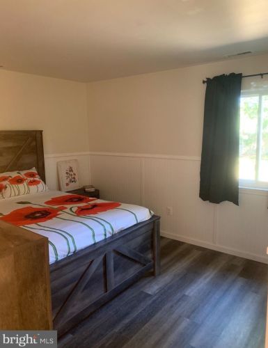 410 Chippewa Trl, Browns Mills NJ exterior