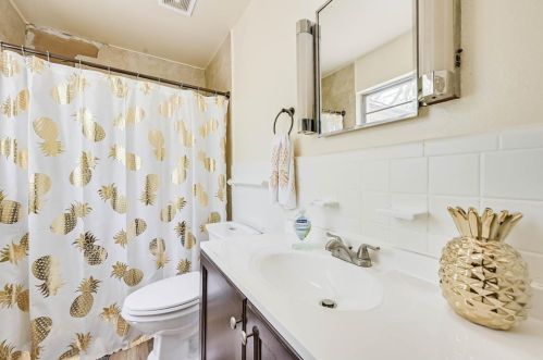 1614 4th St, Irving TX 75060-3111 exterior