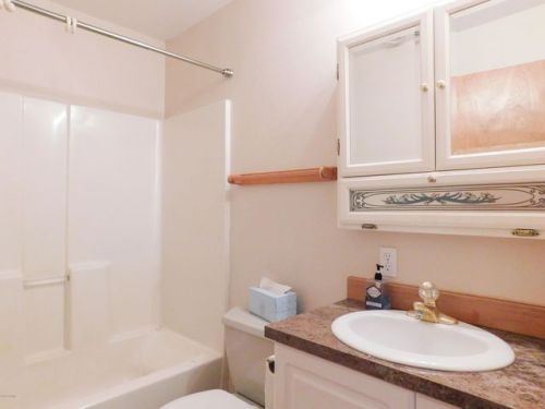 93 Cedar Hl Dr, Yakima WA  98908-9067 exterior