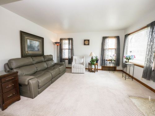 3960 Herman St, Milwaukee, WI 53207-4567