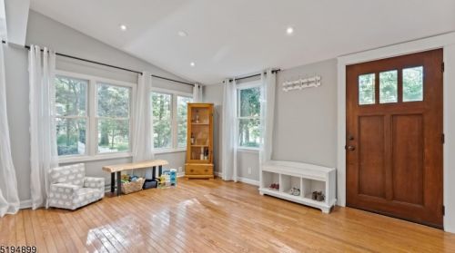 56 South Rd, Chester, NJ 07930-2746