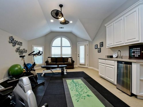 11512 Eagles Gln Dr, Austin TX 78732-2089 exterior