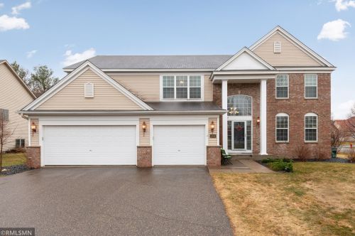 2481 Grey Eagle Cir, Saint Paul, MN 55129-6221