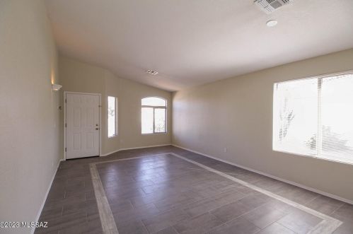 6939 Sauceda Dr, Tucson AZ  85743-1423 exterior