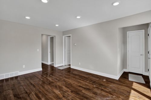 9722 Calumet Ave, Chicago IL  60628-1430 exterior