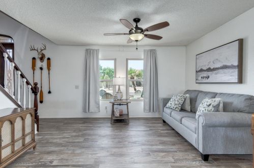 13229 40 St, Phoenix AZ 85018-1601 exterior