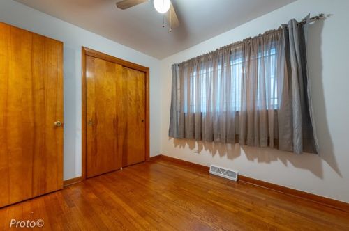 3433 54 St, Chicago IL 60632-3264 exterior