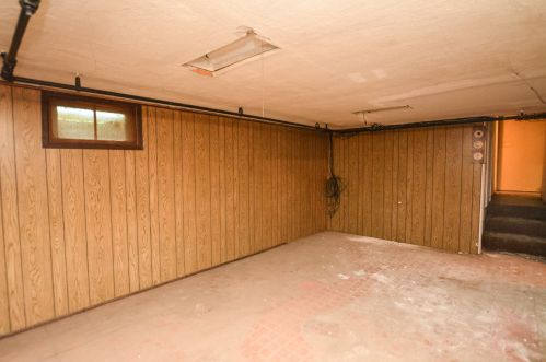 8611 Ramble Rd, Bull Valley IL 60097-8898 exterior