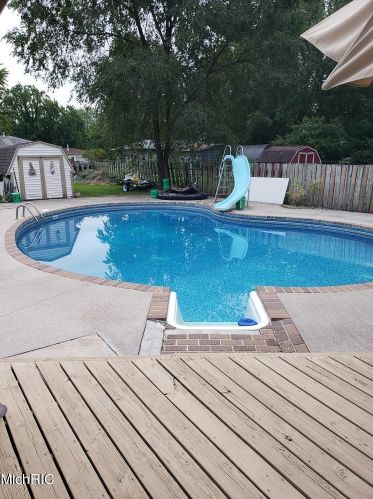 3638 Sheridan Dr, Meskegon MI 49444-4151 exterior