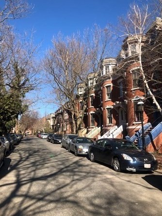 24 Mattoon St, Springfield MA 01105-1715 exterior