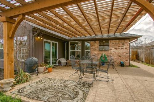 8420 Christie Dr, Frisco TX exterior