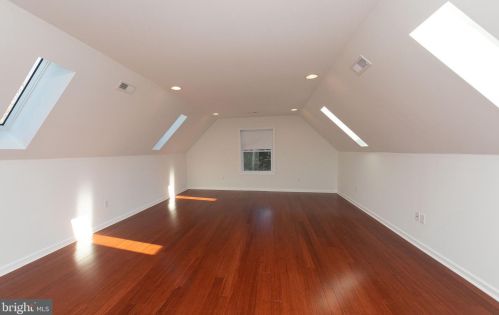 479 Pheasant Dr, Huntingdon Valley PA  19006-3047 exterior