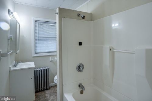 107 Tuttle Ave, Trenton NJ 08629-1403 exterior