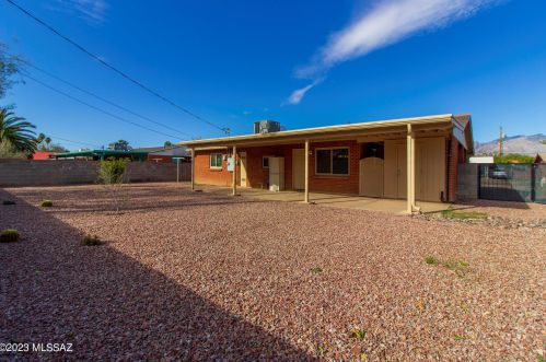 4754 Adams St, Tucson AZ  85712-4002 exterior
