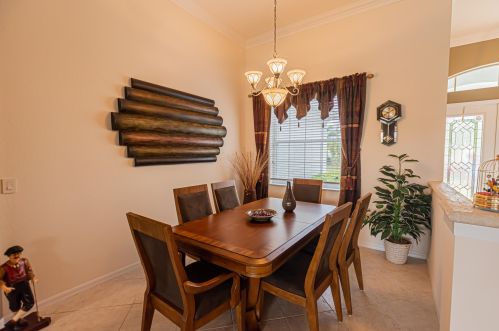 536 Lake Manatee Way, Fort Pierce, FL 34986-1774