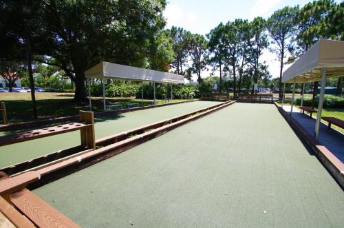 566 Cortina Ln, Fort Pierce FL 34986-1742 exterior