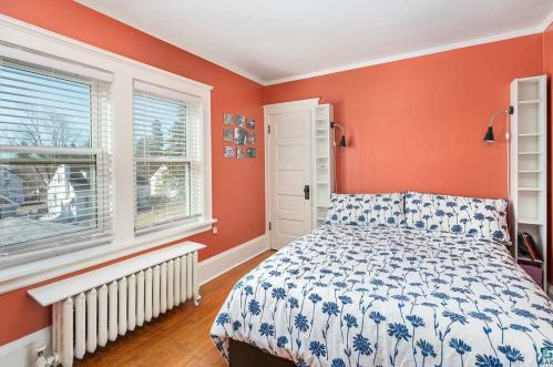 4215 Gladstone St, Duluth MN 55804-1923 exterior