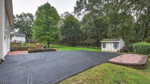 454 Stony Brk Dr, Bridgewater NJ 08807-1988 exterior